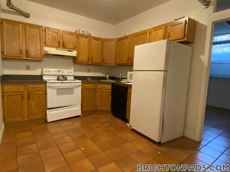 Primary Photo - 27 Egremont Rd