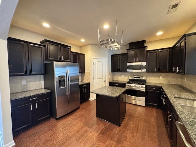 Building Photo - 711 Keystone Park Dr