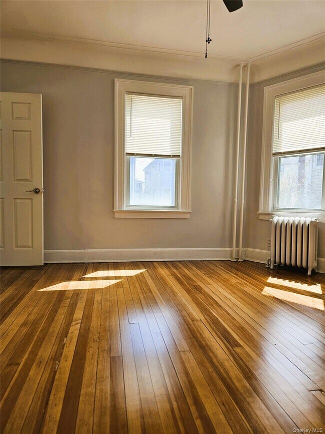 Building Photo - 56 4th Ave