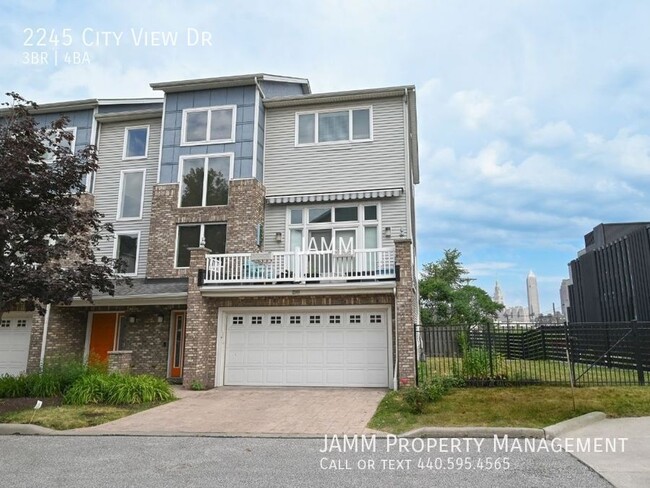 Building Photo - 2245 City View Dr
