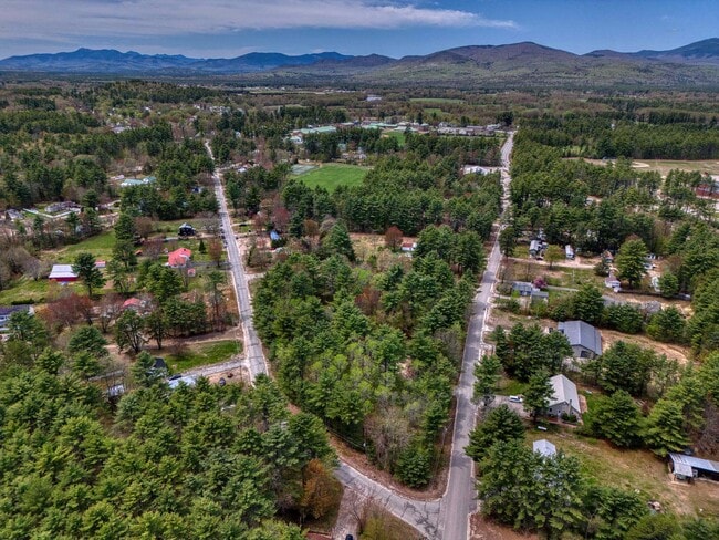 Building Photo - 61b Lovewell Pond Rd