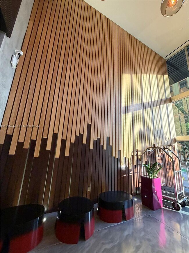 Building Photo - 151 SE 1st St