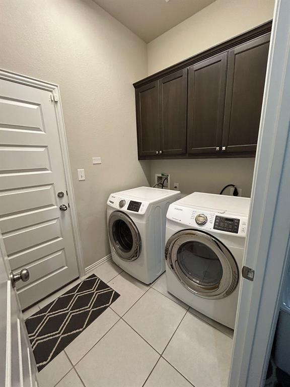 Building Photo - 2937 Diego Dr