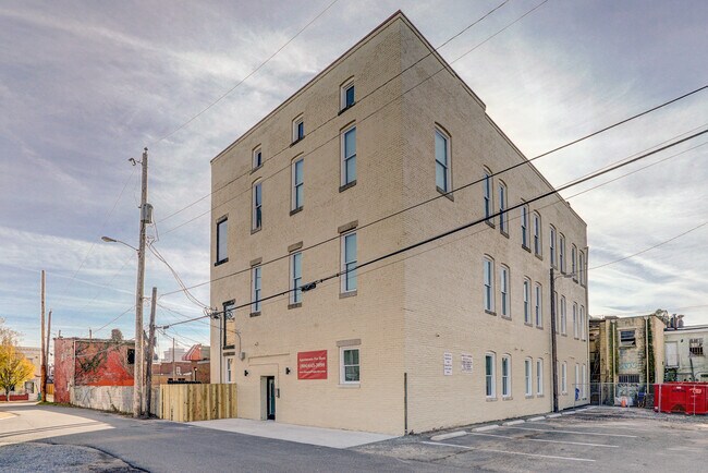 Building Photo - 10 W Leigh St