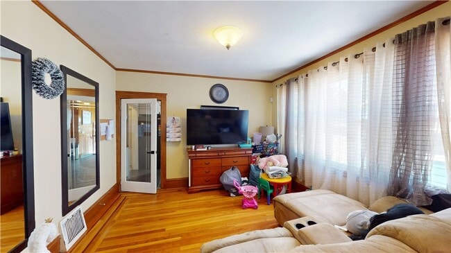 Building Photo - ****Providence/Mt. Pleasant – Single Famil...