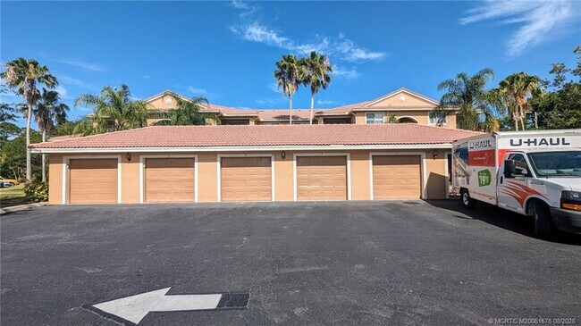 Building Photo - 3673 NW Adriatic Ln