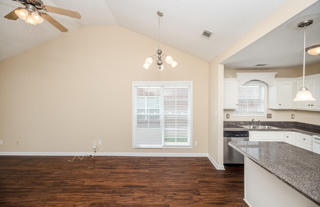 Building Photo - 131 Grove Landing Ct