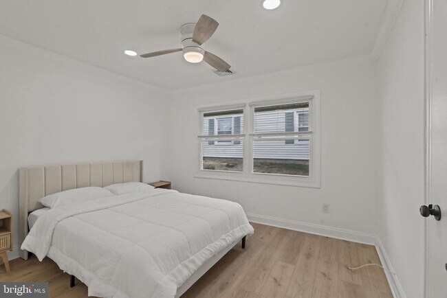 Building Photo - 5 Burgess Ln