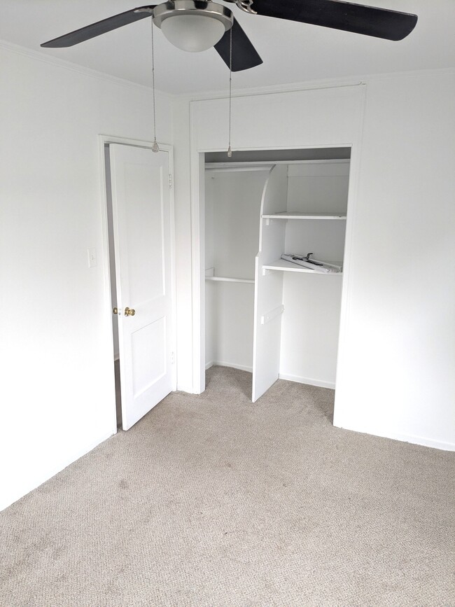 Building Photo - 7405 Wickham Ave