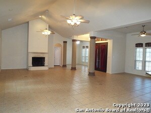 Building Photo - 414 Shannon Ridge Dr