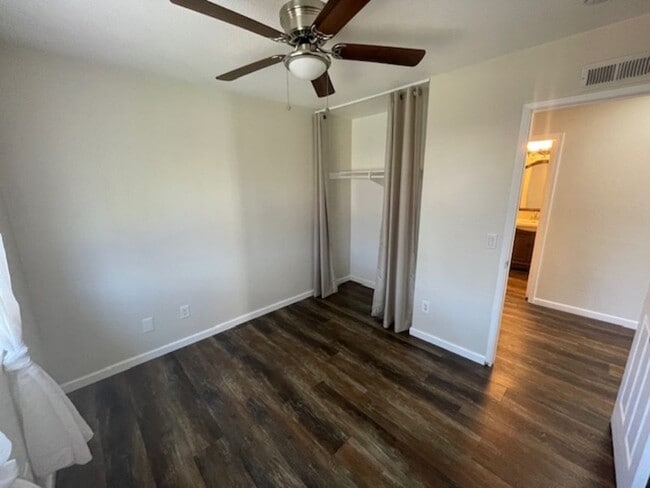 Building Photo - 2103 Starburst Ln