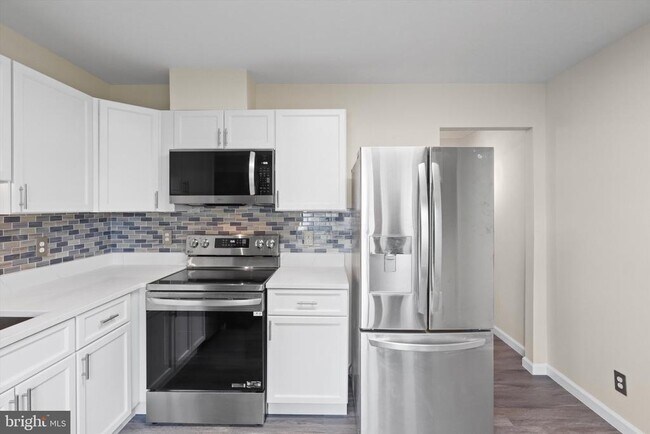 Building Photo - 2846 Chablis Cir
