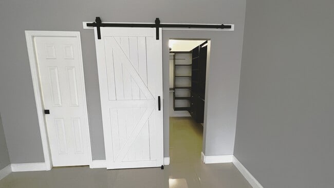 Master Closet - 2310 Elm Ct