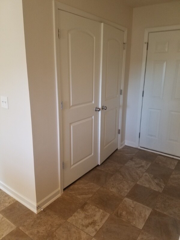 Building Photo - 2633 Taton Ct