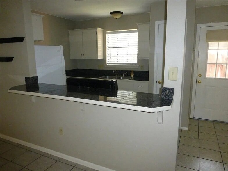 Building Photo - 4356 Stumberg Ln