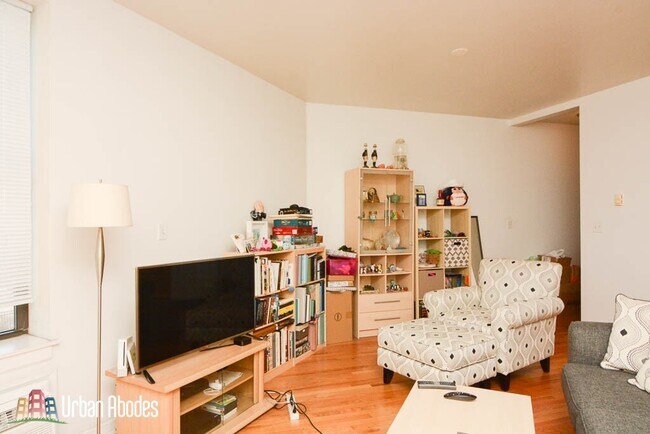 Building Photo - 3941 N Monticello Ave