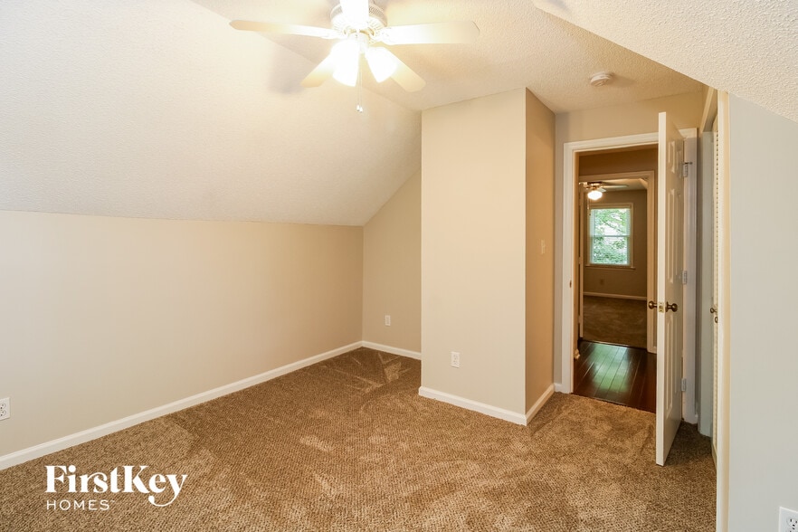 Building Photo - 4907 Whisper Oak Dr