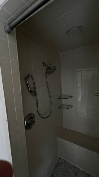 Building Photo - 44 E Bowery St