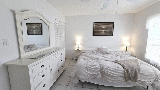 Building Photo - 13398 Ballon Ave