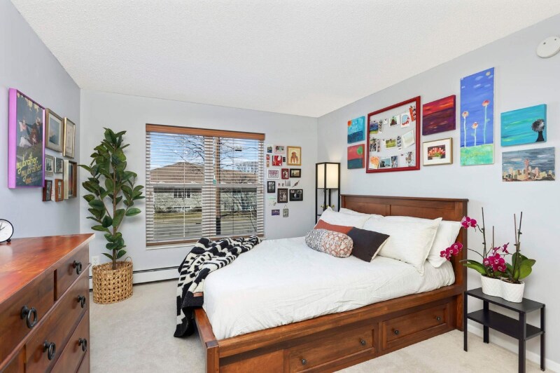 Building Photo - 720 3rd Ave NE