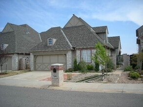 Building Photo - 219 Boulevard Du Lac