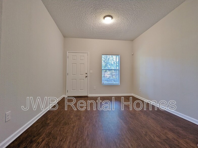 Building Photo - 4509 Wheeler Ave