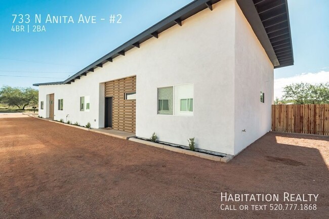 Building Photo - 733 N Anita Ave