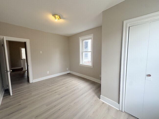 Building Photo - 5303 Magnolia St