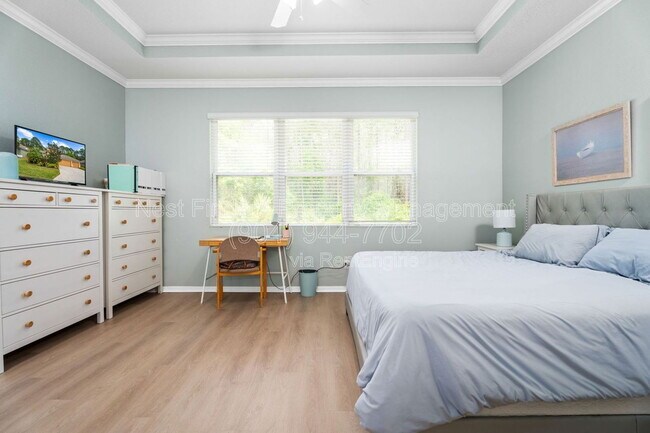 Building Photo - 409 Los Caminos Street