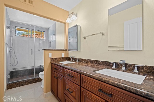 Building Photo - 33 Risero Dr