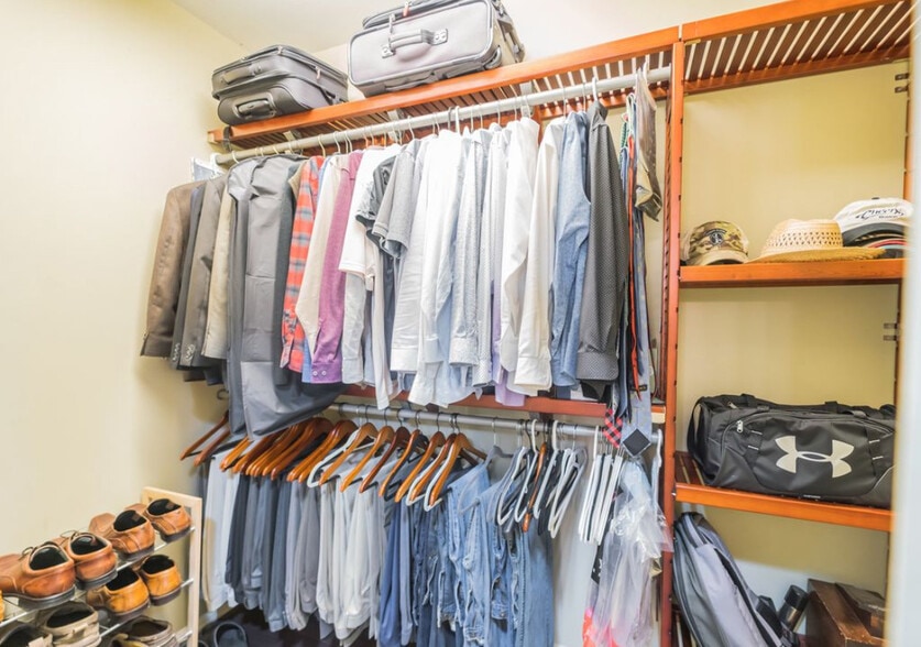 Building Photo - 3334 Peachtree Rd NE