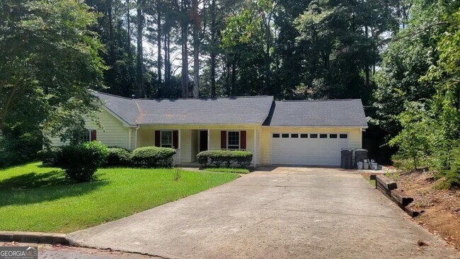 Primary Photo - 3677 Fernbrook Dr