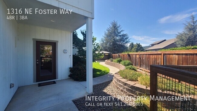 Building Photo - 1316 NE Foster Way