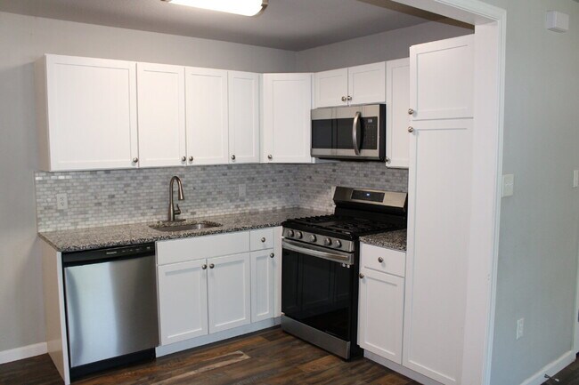 Building Photo - Charming 3-Bedroom, 2-Bath home – Perfect Fort Worth Living!