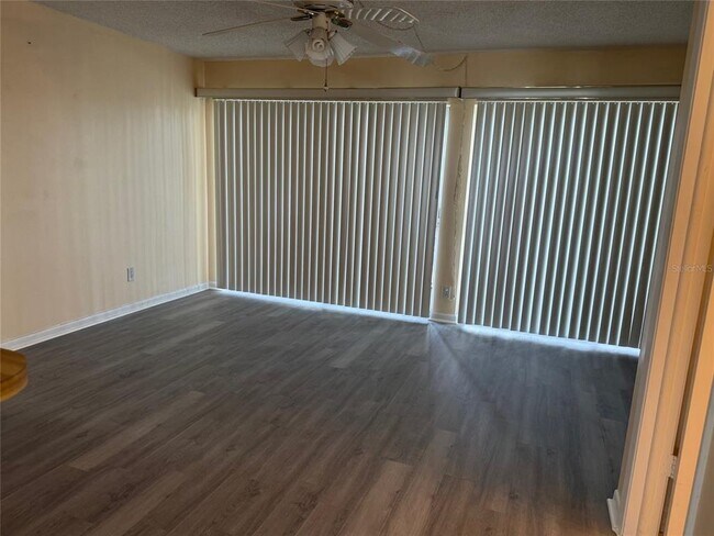 Building Photo - 9201 Tudor Dr