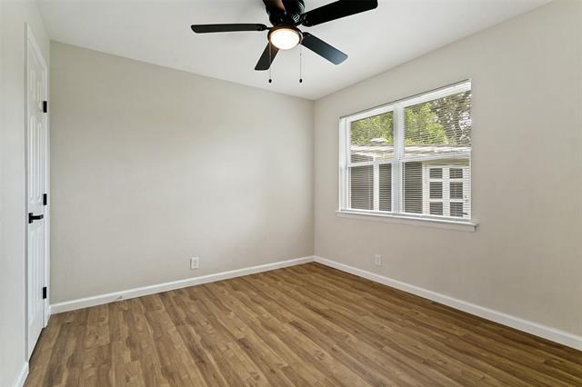 Building Photo - 904 Bryan Dr