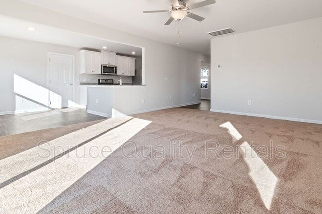 Building Photo - 216 McClellan Trail