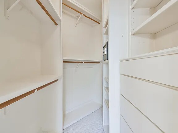 Building Photo - 2502 Bridge Hampton Way