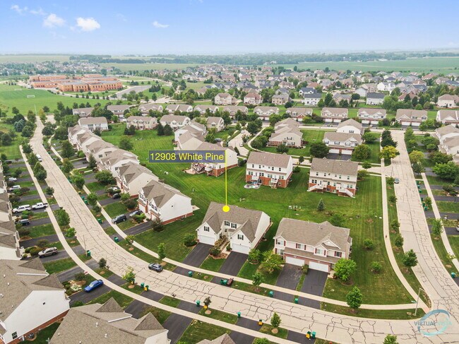 Building Photo - 12908 White Pine Way