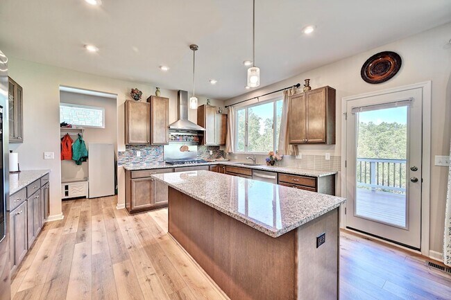 Building Photo - 19 Mel Lawn Dr