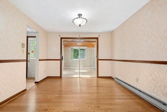 Building Photo - 11 Minuteman Way