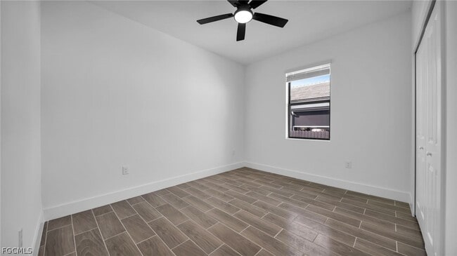 Building Photo - 4989-4991 Fairway Ct