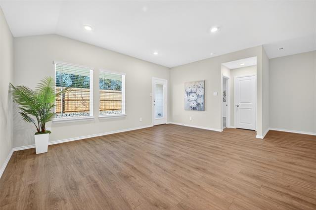 Building Photo - 4208 Carnation Dr