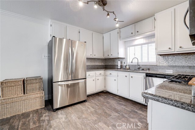 Building Photo - 620 18th St