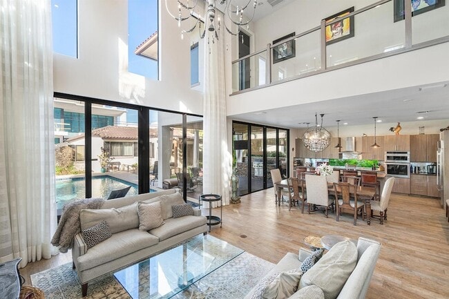 Building Photo - 351 E Boca Raton Rd