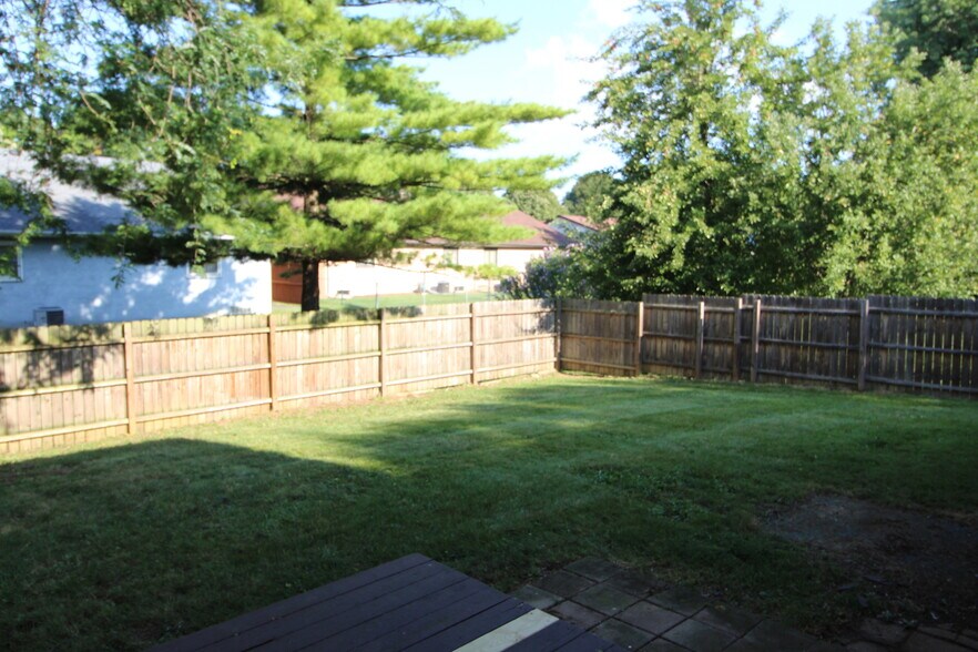 Rear Yard - 7575 Bingham Ct