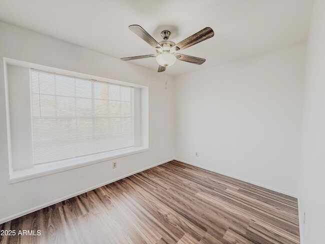 Building Photo - 7027 W Cherry Hills Dr