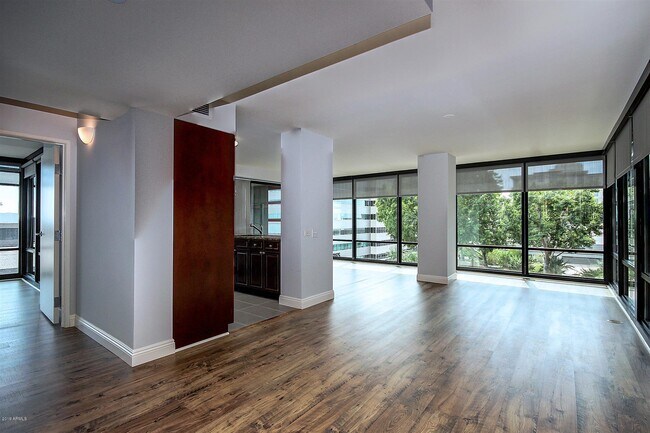 Building Photo - 4808 N 24th St