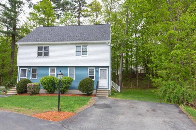 Building Photo - 37 Hollis St