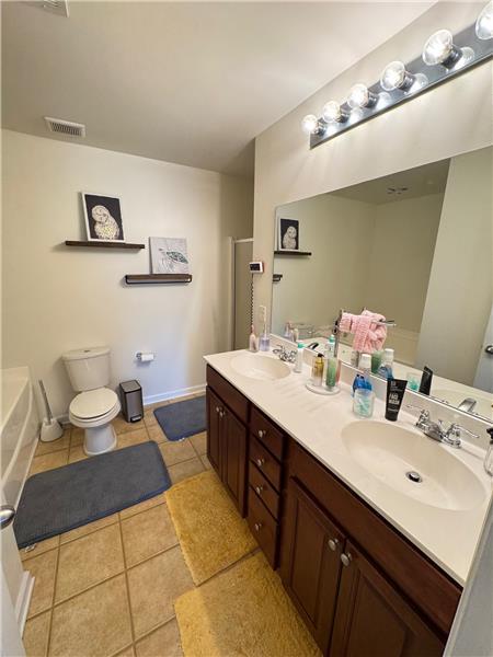 Building Photo - 320 Grasslands Dr